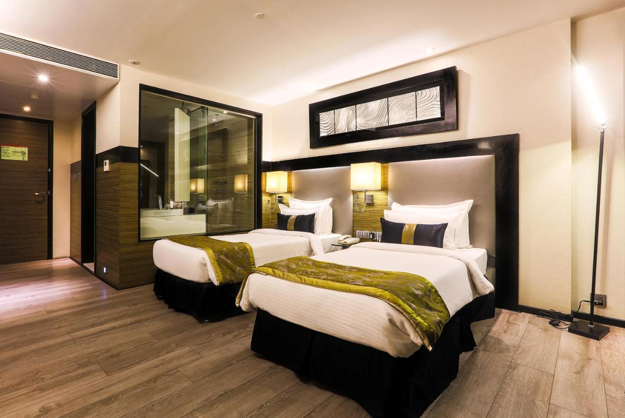 The Empresa Hotel Mumbai Exterior photo