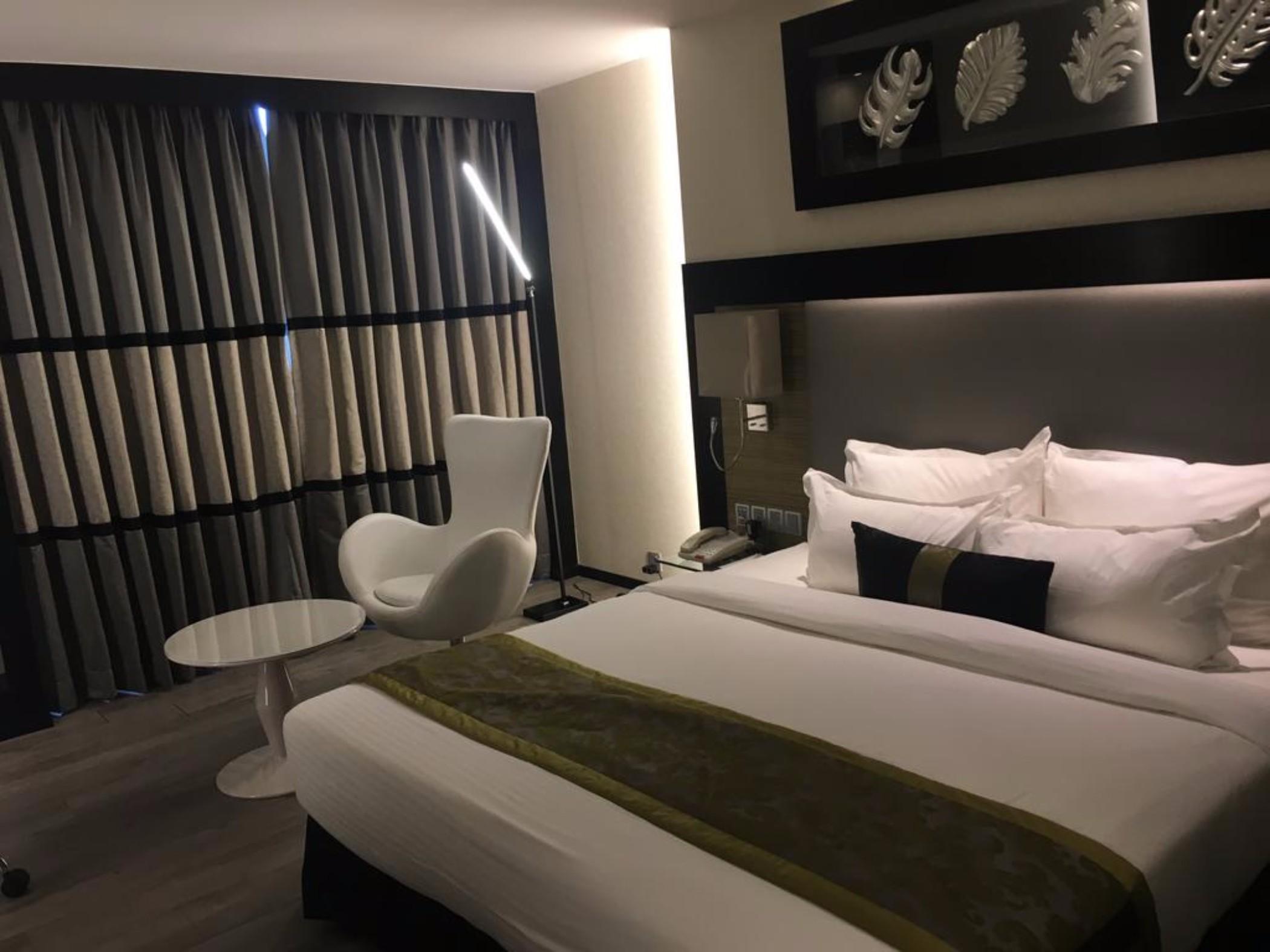 The Empresa Hotel Mumbai Exterior photo
