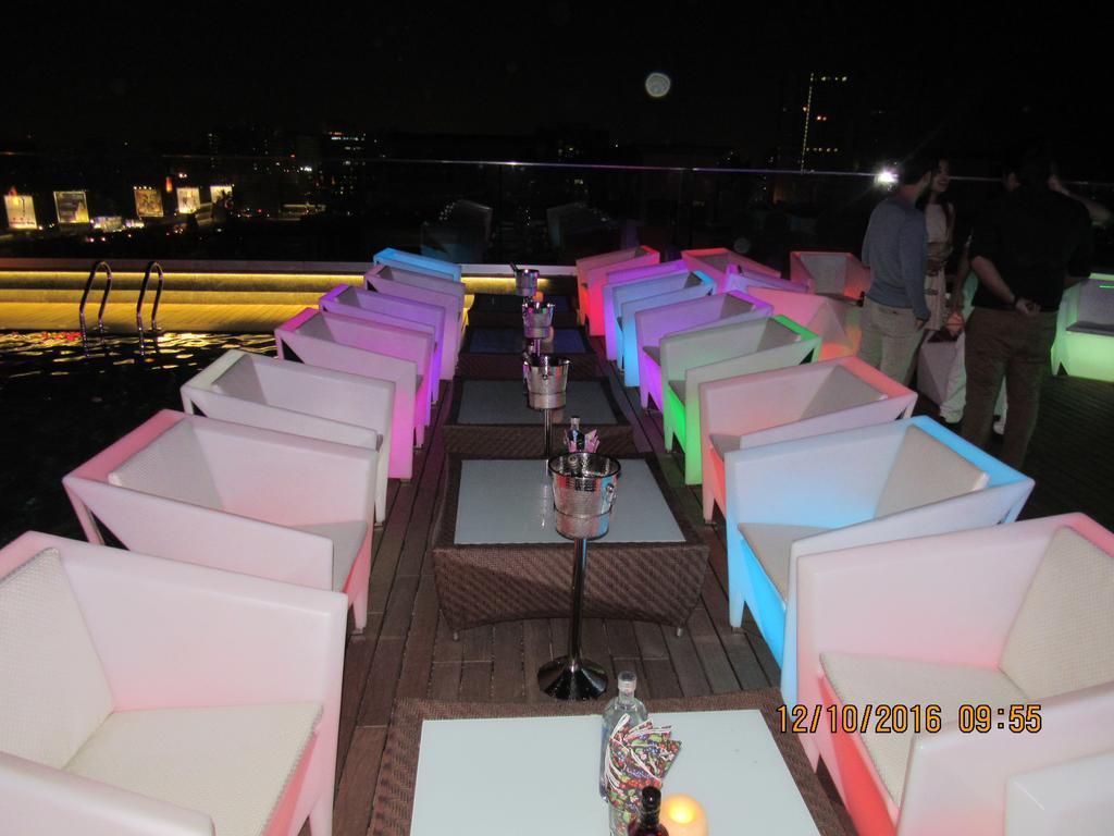 The Empresa Hotel Mumbai Exterior photo