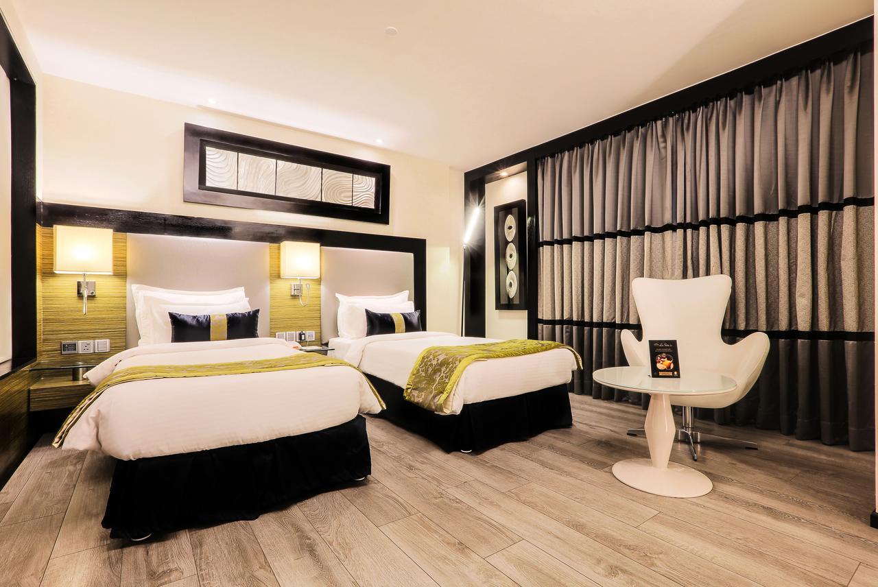 The Empresa Hotel Mumbai Exterior photo