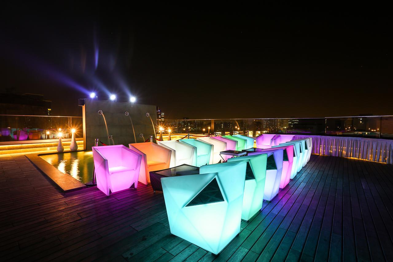The Empresa Hotel Mumbai Exterior photo